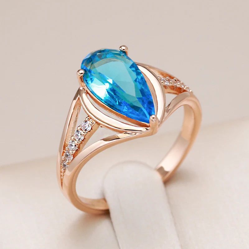 Exquisite Blue Natural Zircon Statement Ring in 585 Rose Gold Water Drop Design