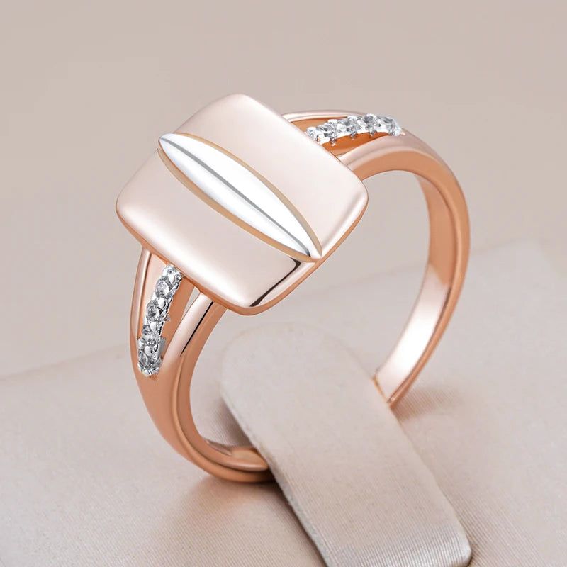 Exquisite Rose Gold and Silver Mixed Zircon Square Cocktail Ring