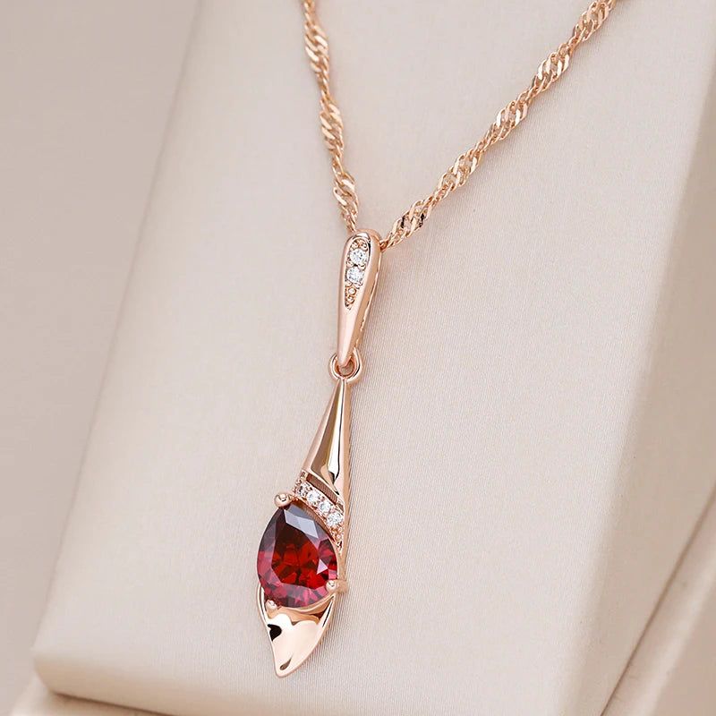 Exquisite Vintage Long Pendant Necklace in 585 Rose Gold with Red Natural Zircon