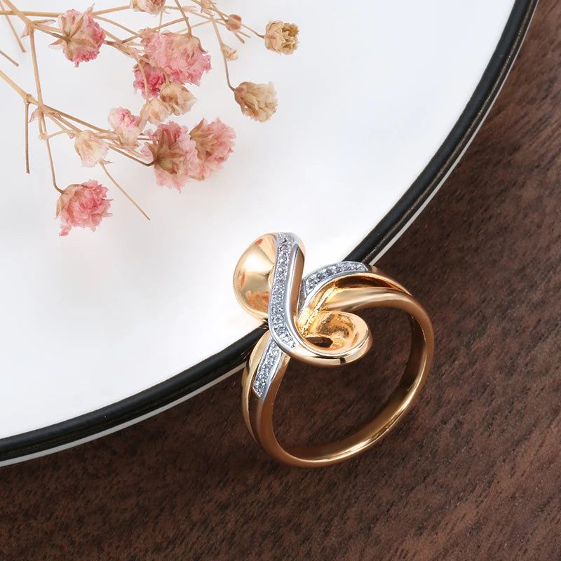 Exquisite Vintage Rose Gold Natural Zircon Cocktail Ring with Micro-wax Inlay