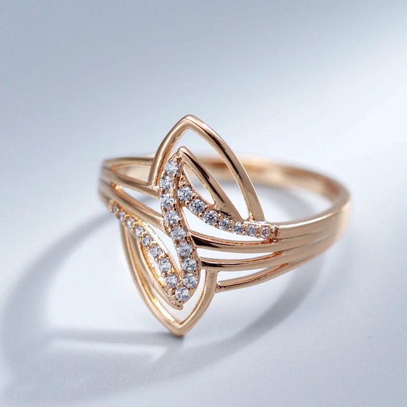 Fashionable 585 Rose Gold Curve Ring with Natural Zircon and Micro Wax Inlay - Unique Fashion Jewelry