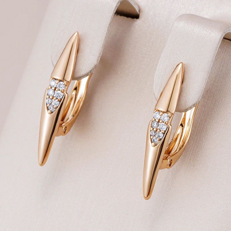 Fashionable 585 Rose Gold Drop Earrings with Shimmering Natural Zircon