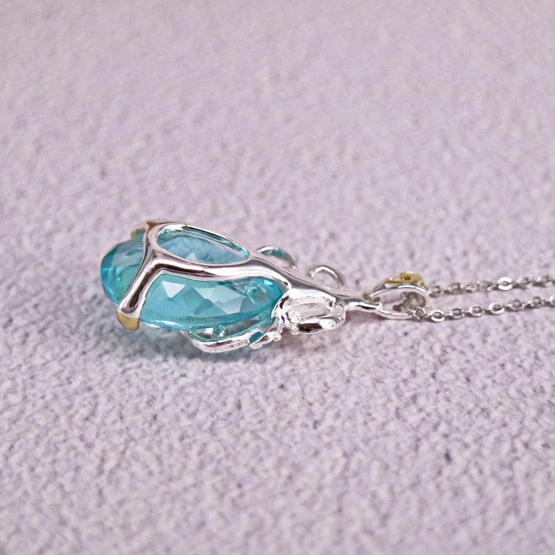 Fashionable Long Chain Pendant Necklace with Large Light Blue Zircon