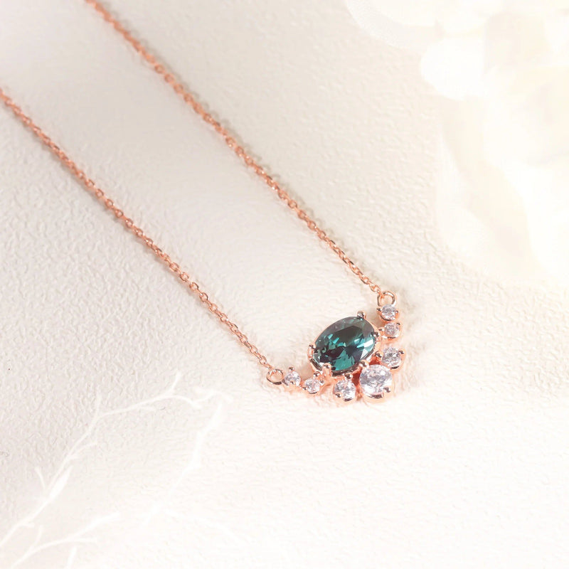 Flexible Moqs Round Lab Alexandrite Necklace in Rose Gold