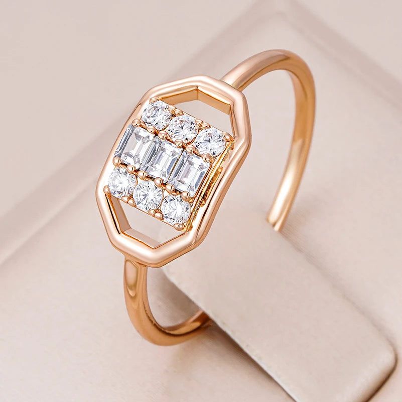 Geometric Elegance: 585 Rose Gold Cocktail Ring with Natural Zircon