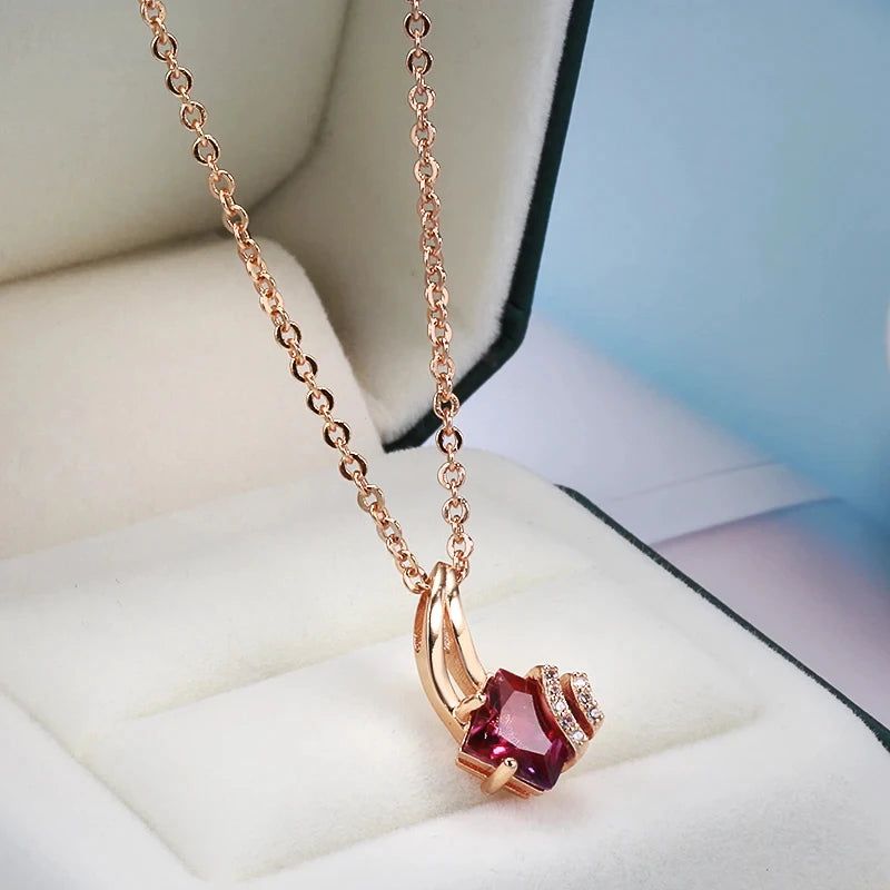 Geometric Red Zircon Pendant Necklace in 585 Rose Gold - Elegant Fashion Jewelry