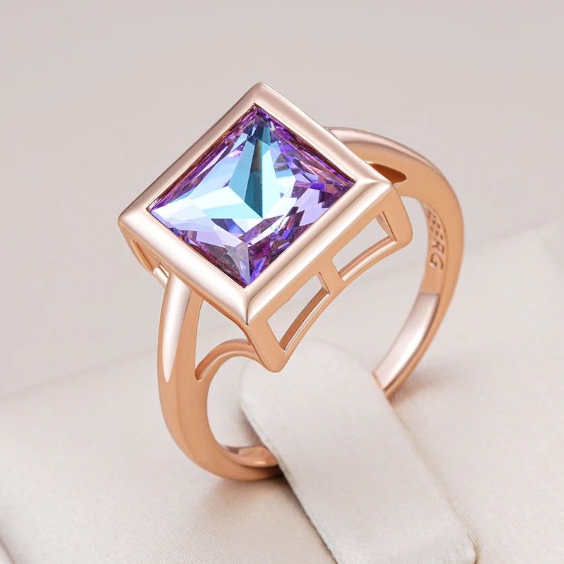 Glamorous Geometric Purple Zircon Cocktail Ring in 585 Rose Gold Tone