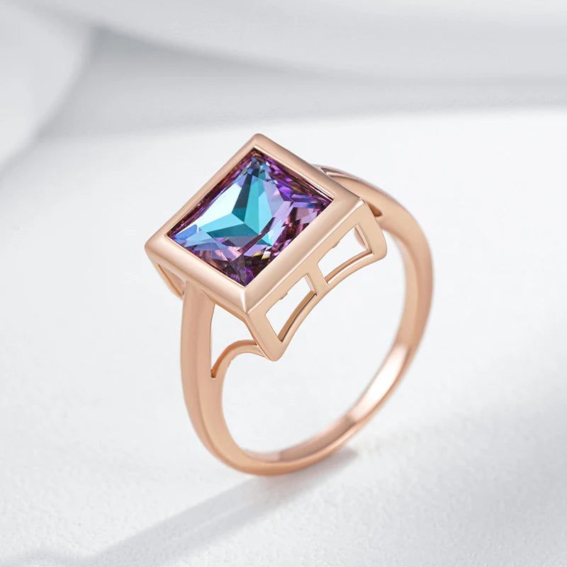 Glamorous Geometric Purple Zircon Cocktail Ring in 585 Rose Gold Tone