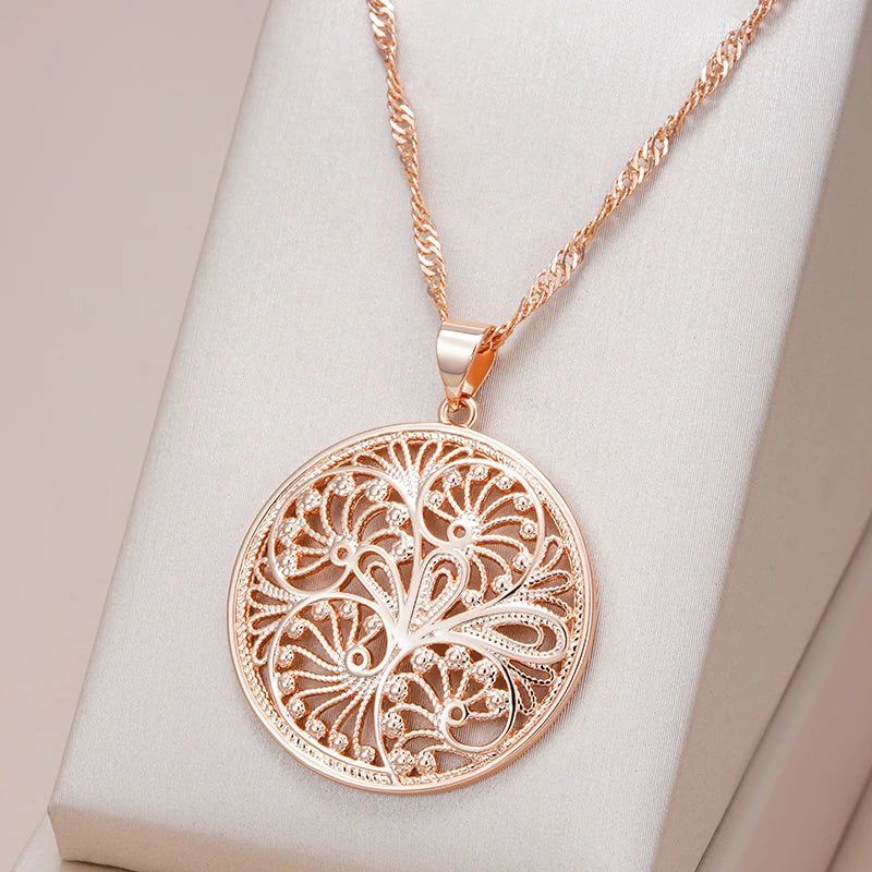 Glamorous Glossy Floral Pendant Necklace in 585 Rose Gold - Unique Big Metal Jewelry