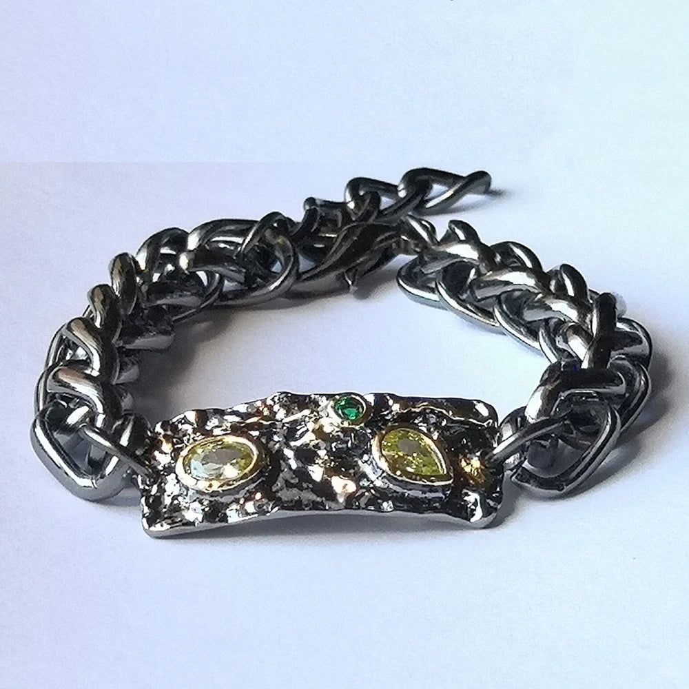 Gothic Olivine Zirconia Bracelet in Black Metal – Stylish Charm Jewelry for a Bold Statement