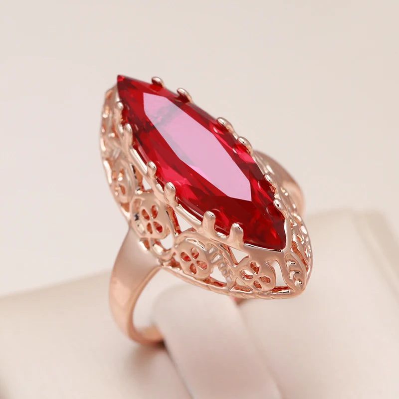 Graceful 585 Rose Gold Hollow Ring with Horse Eye Natural Zircon Fashion Statement