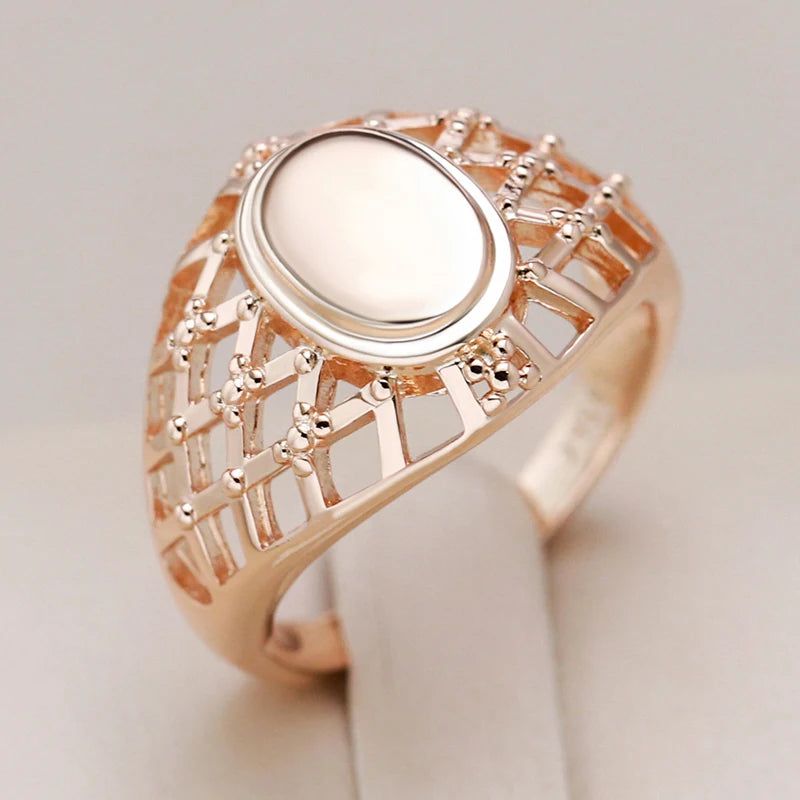 Graceful Rose Gold Plated Cocktail Ring with Cubic Zirconia and Geometric Design