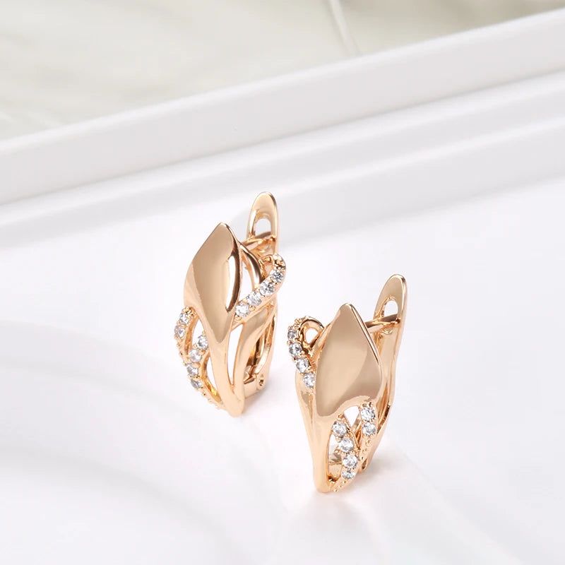 Graceful Rose Gold Symmetrical Zircon Dangle Earrings for Fashion Enthusiasts