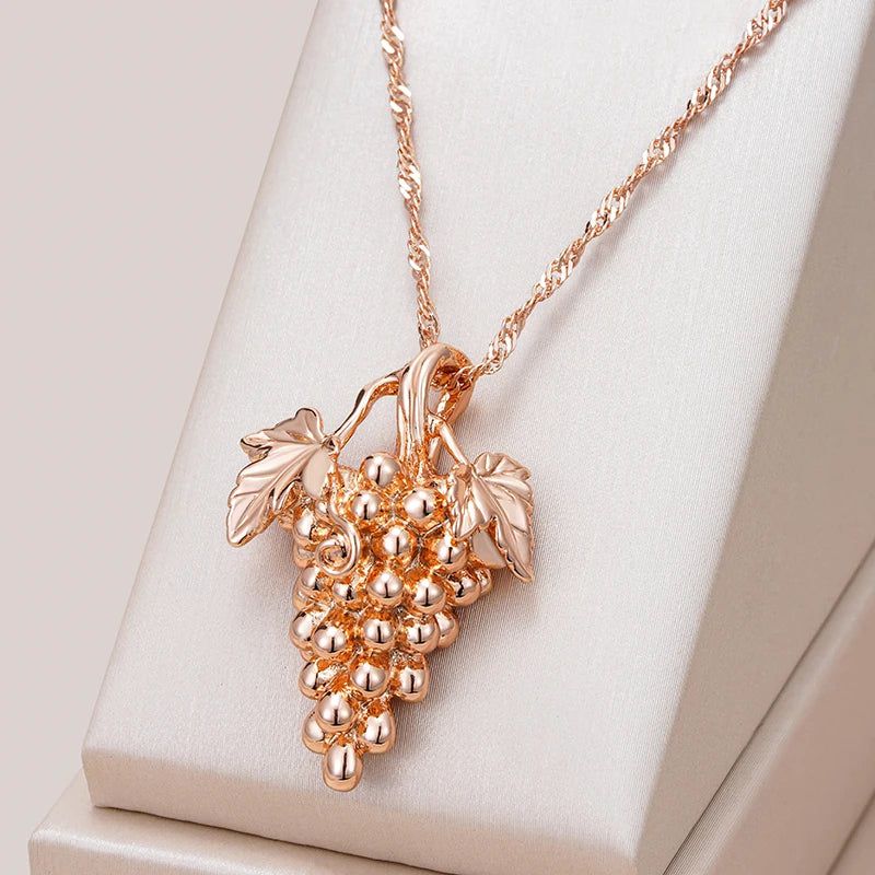 Grape-Inspired Vintage Rose Gold Pendant Necklace with Glossy Finish