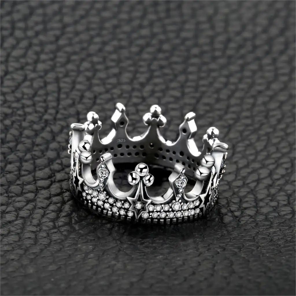 Sophisticated Vintage Crown Ring in 925 Sterling Silver with Cubic Zirconia and Star Design