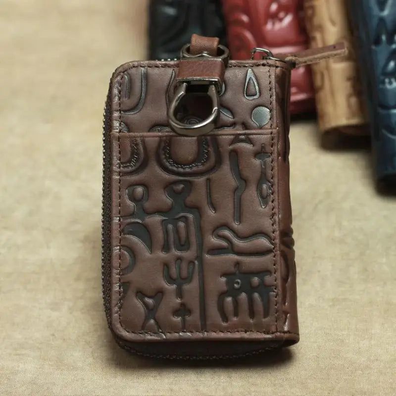 Handcrafted Vintage Leather Key Pouch - Unisex Cowhide Car Key Holder with Embossed Design