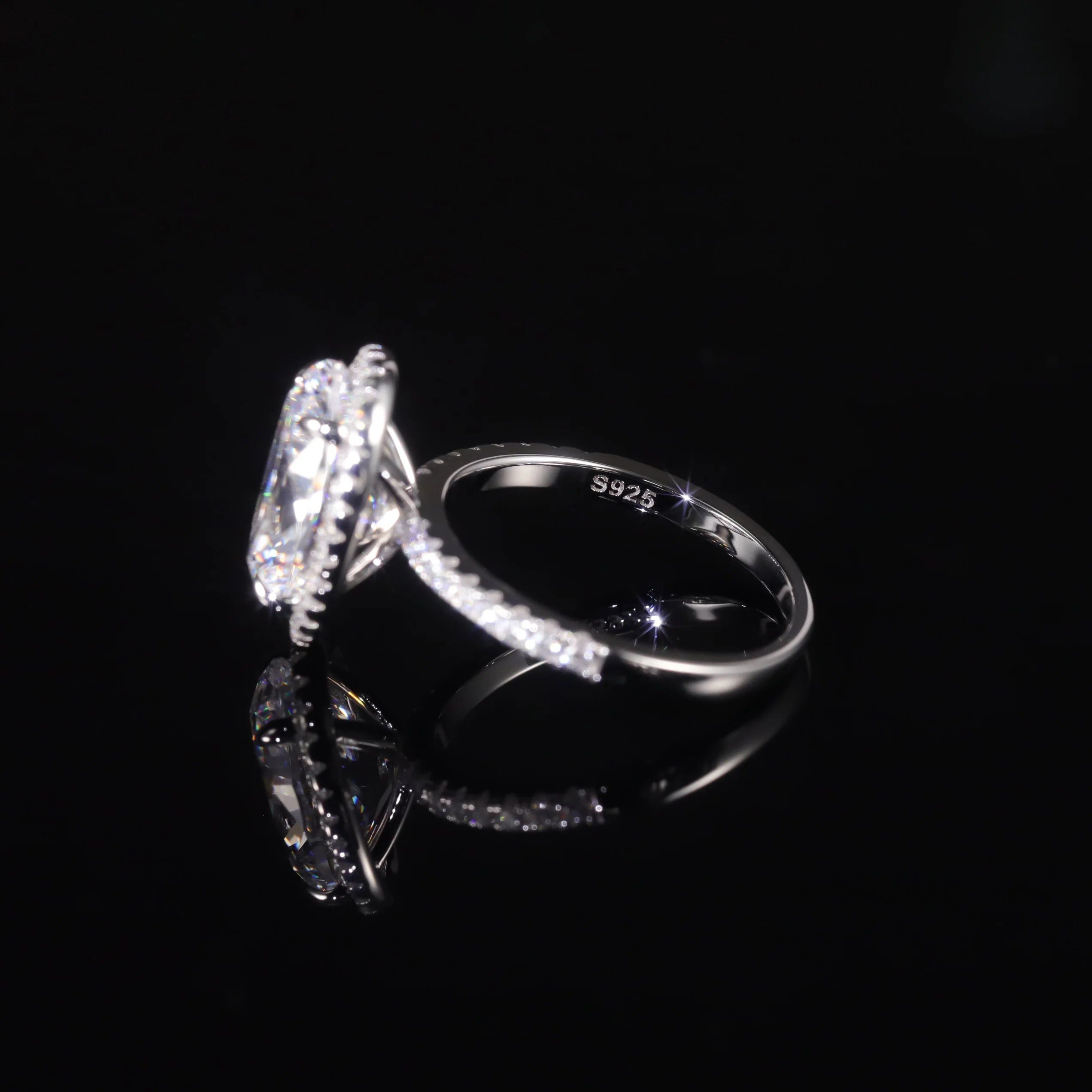 Handmade Cocktail Ring 925 Sterling Silver Diamond-fire CZ White Halo