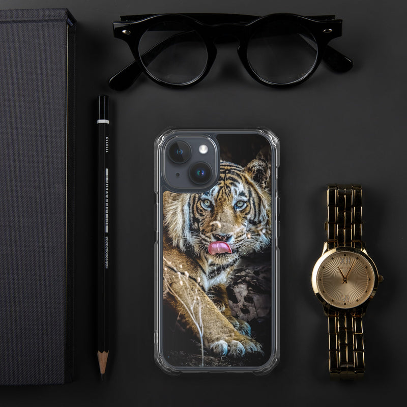 Induction charging-compatible clear case for iPhone® iPhone 15 Big Cat Art Design