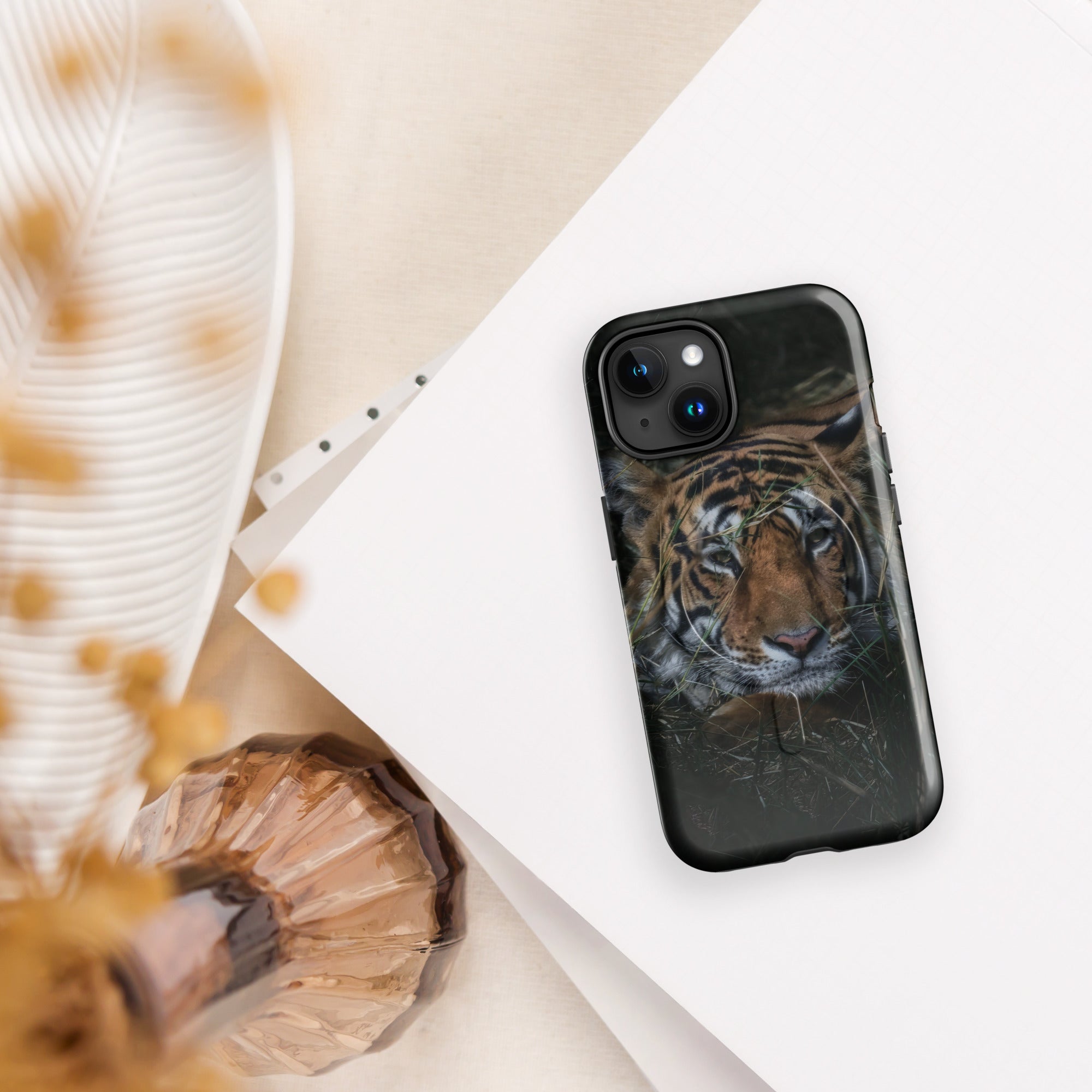 Induction charging-compatible tough case for iPhone® iPhone 15 Tiger At Rest Design