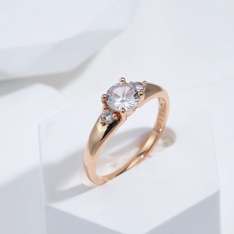 Luxurious 585 Rose Gold Cocktail Ring with Natural Zircon Crystals