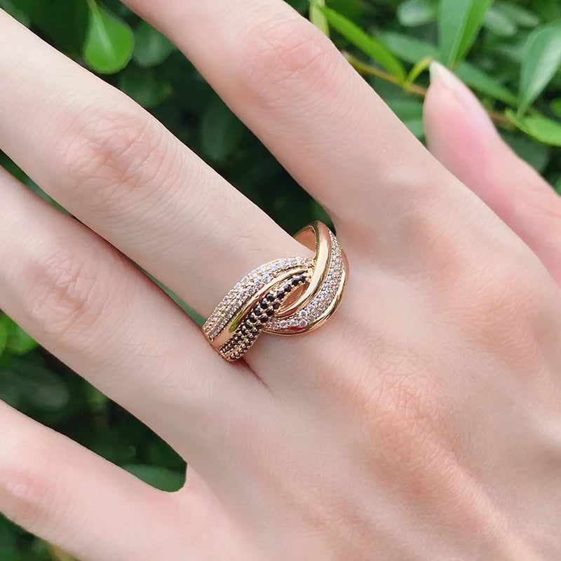 Majestic Vintage 585 Rose Gold Black Zircon Wave Cocktail Ring