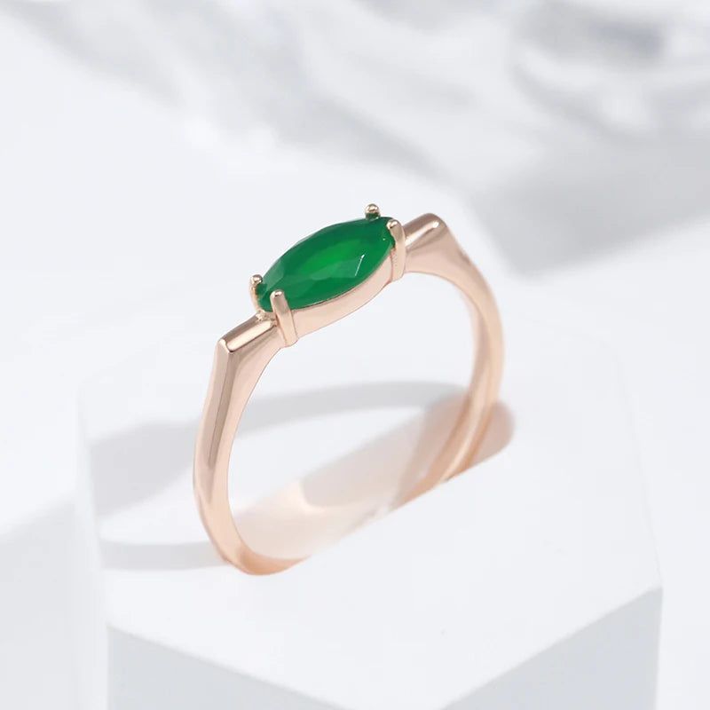 Majestic Vintage 585 Rose Gold Green Zircon Ring - Luxurious Fashion Jewelry