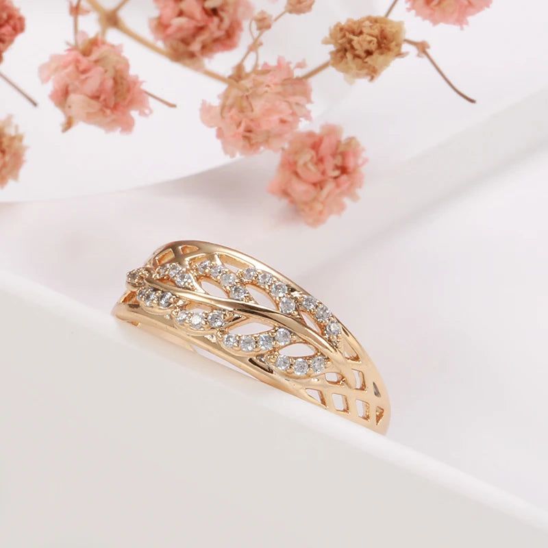 Modern Vintage Geometric Rose Gold Leaf Ring with Natural Zircon