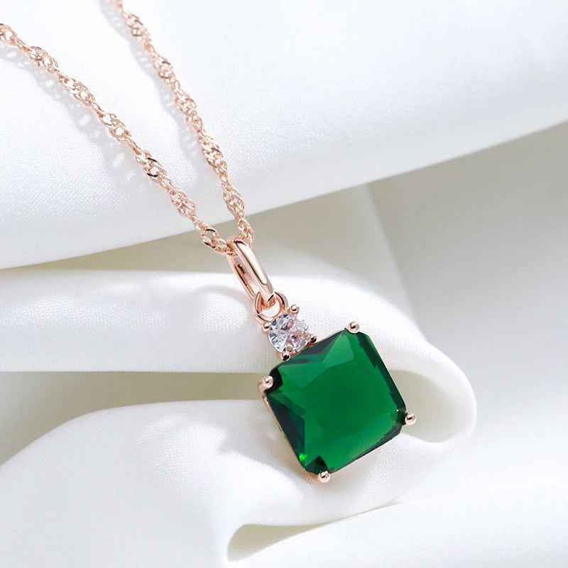 Modern Vintage Green Zircon Pendant Necklace in 585 Rose Gold Plating