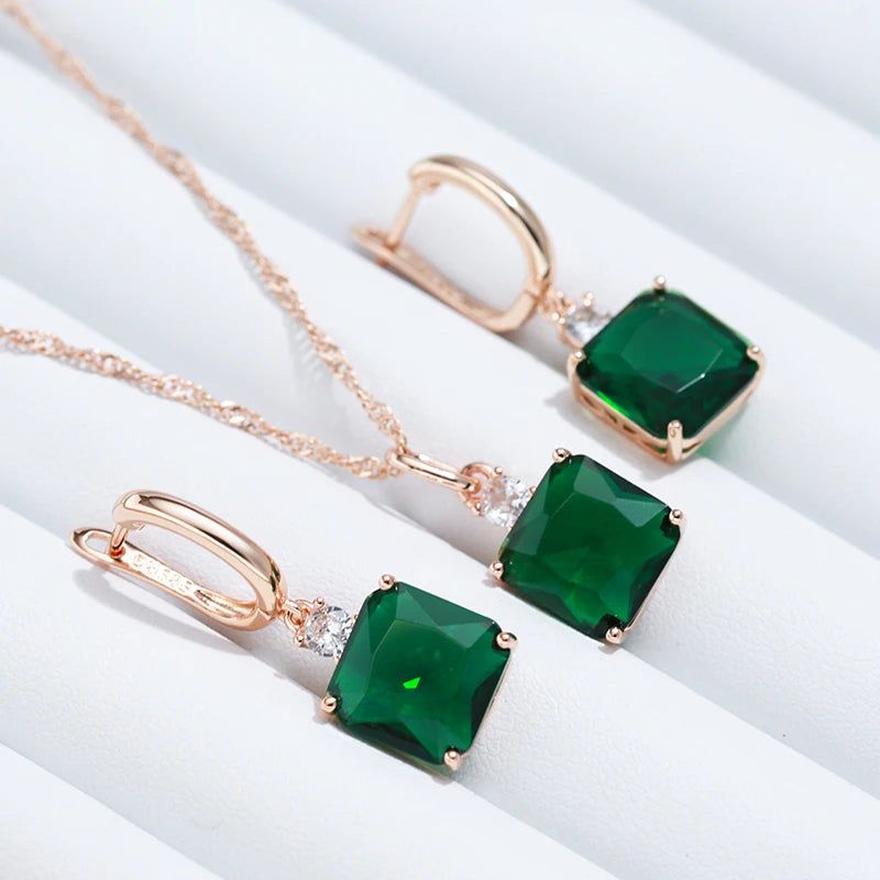 Modern Vintage Green Zircon Pendant Necklace in 585 Rose Gold Plating