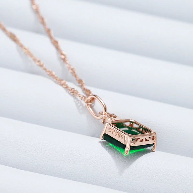 Modern Vintage Green Zircon Pendant Necklace in 585 Rose Gold Plating