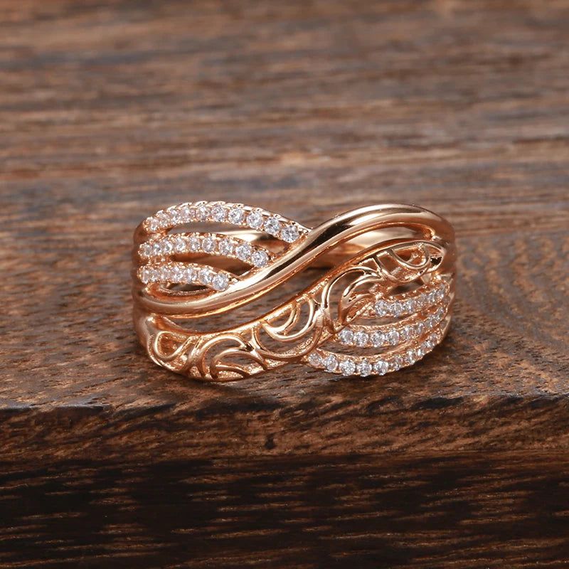 Modern Vintage Hollow Flower Rose Gold Cocktail Ring with Natural Zircon