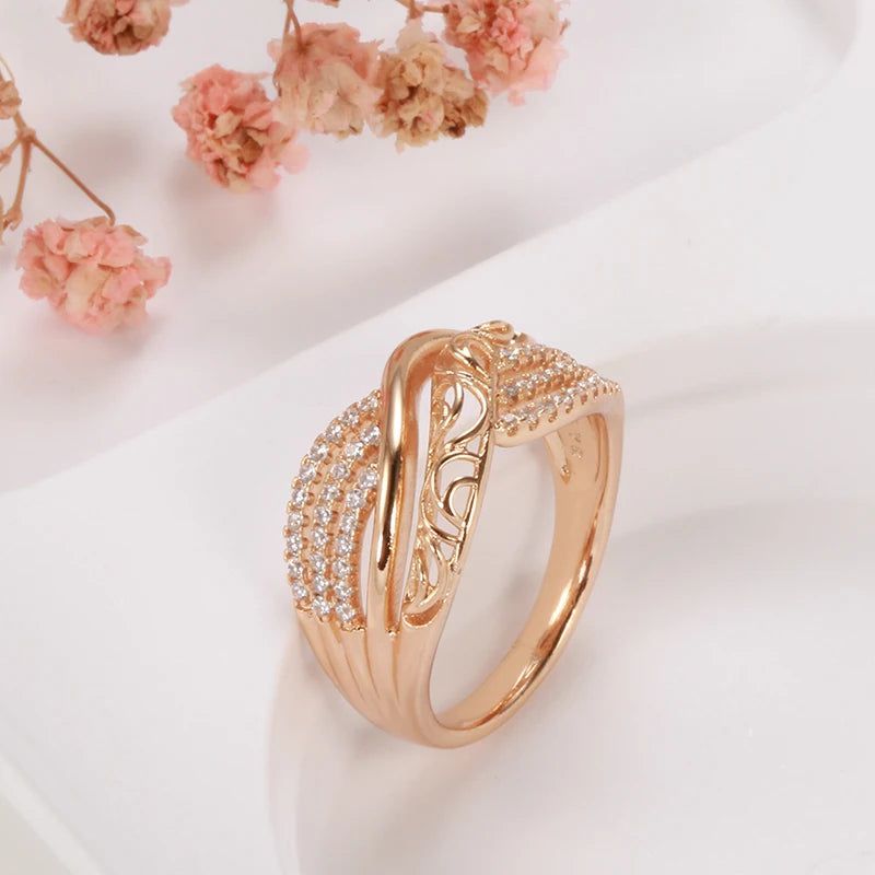 Modern Vintage Hollow Flower Rose Gold Cocktail Ring with Natural Zircon