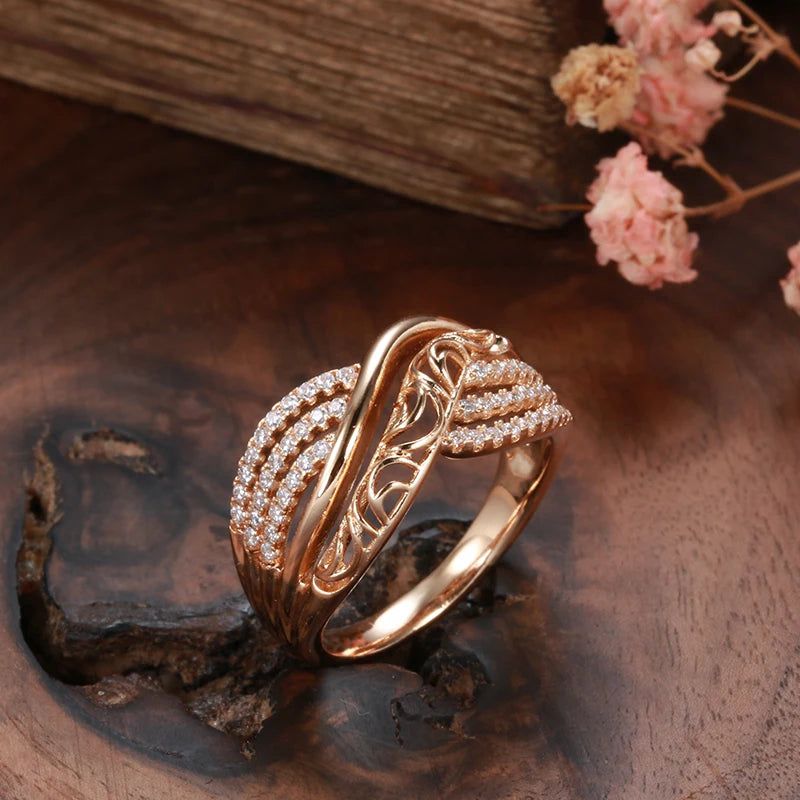 Modern Vintage Hollow Flower Rose Gold Cocktail Ring with Natural Zircon