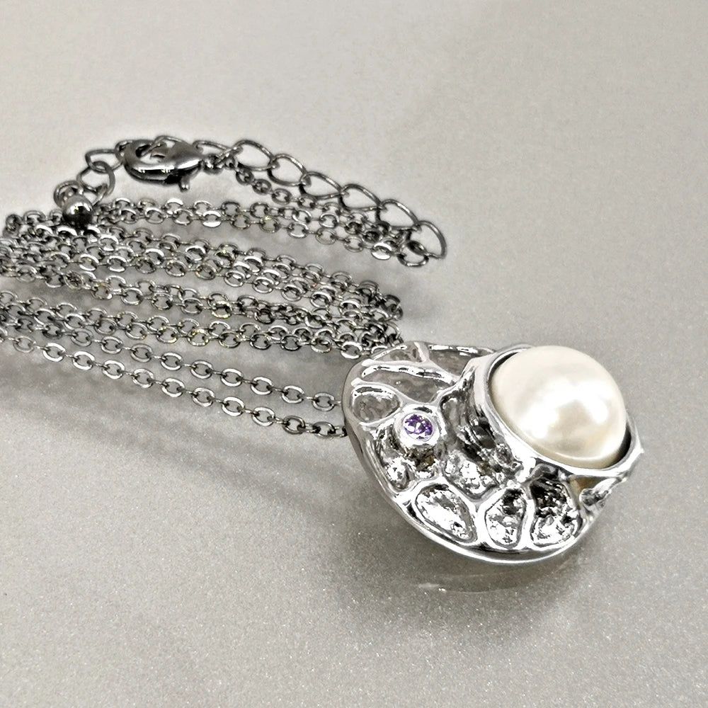 Neo-Gothic Pearl & Zirconia Pendant Necklace with Antique Charm