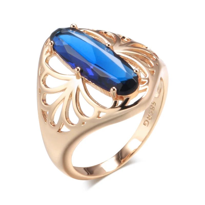 New Vintage 585 Rose Gold Cocktail Ring with Blue Natural Zircon