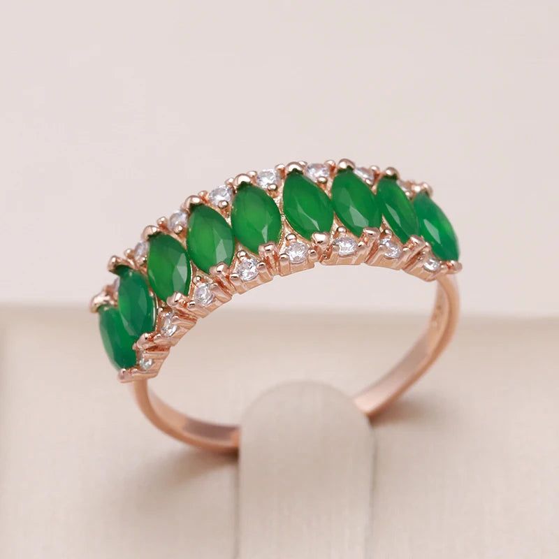 New Vintage Elegance Green Zircon Cocktail Ring in 585 Rose Gold Finish