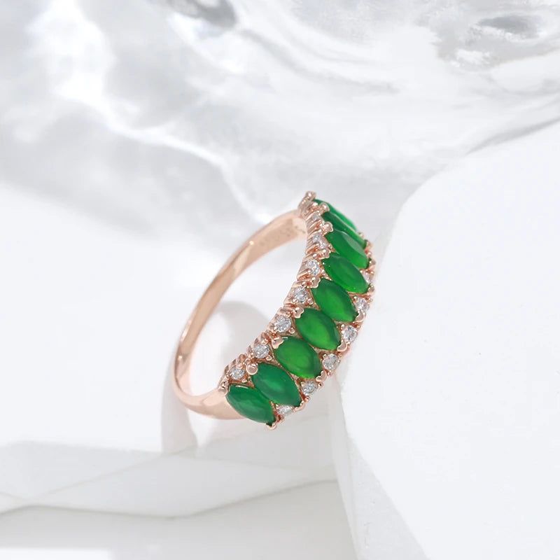 New Vintage Elegance Green Zircon Cocktail Ring in 585 Rose Gold Finish