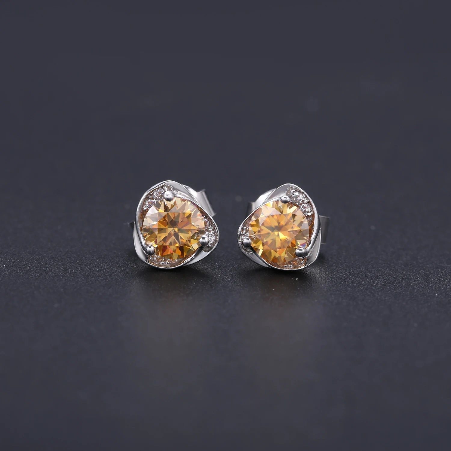 Pink Moissanite 0.5TW 5mm Round Cut Stud Earrings