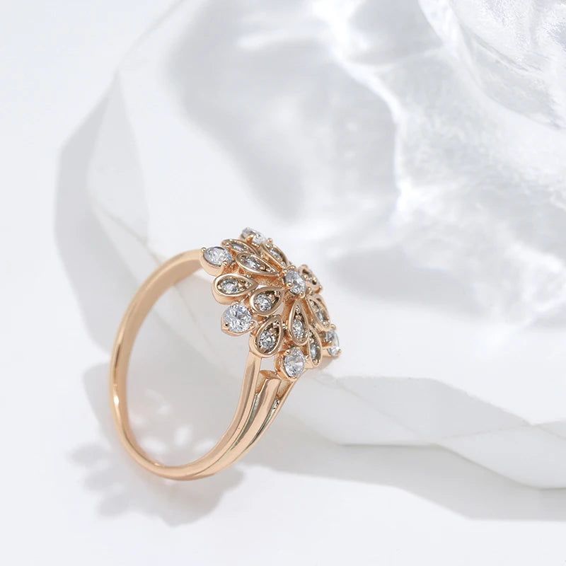 Popular Vintage Rose Gold Natural Zircon Crystal Flower Ring