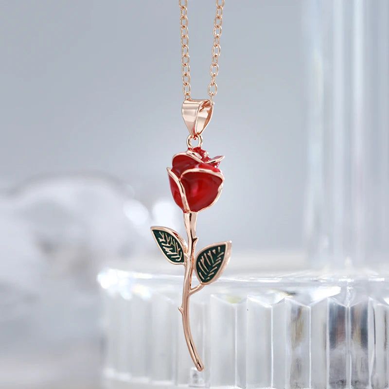 Popular Vintage Rose Pendant Necklace in 585 Rose Gold with Red Enamel Accent