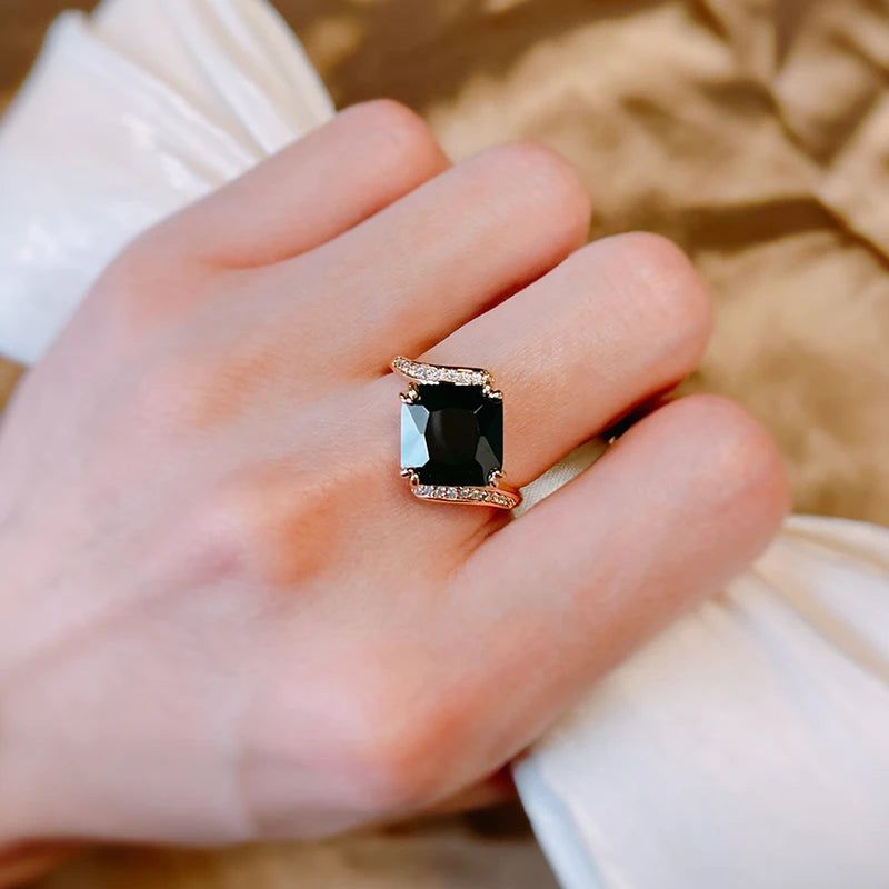 Popular Vintage Square Black Zircon Ring in 585 Rose Gold Finish