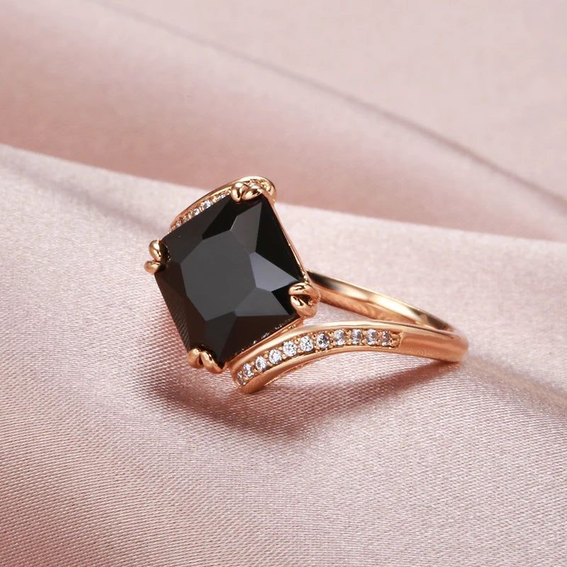 Popular Vintage Square Black Zircon Ring in 585 Rose Gold Finish