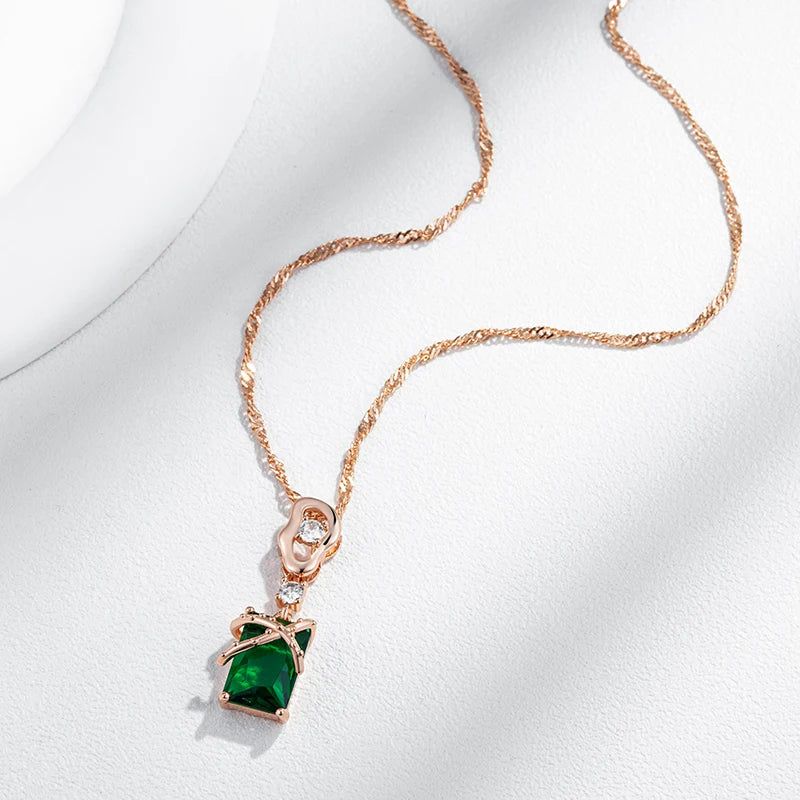 Popular Vintage Square Green Zircon Pendant Necklace in 585 Rose Gold Finish