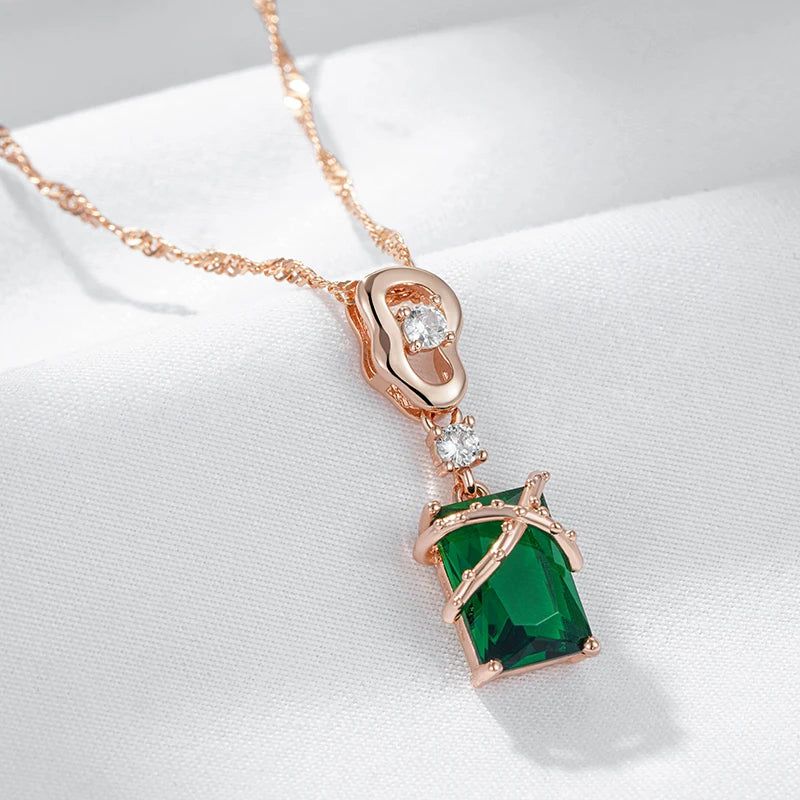 Popular Vintage Square Green Zircon Pendant Necklace in 585 Rose Gold Finish