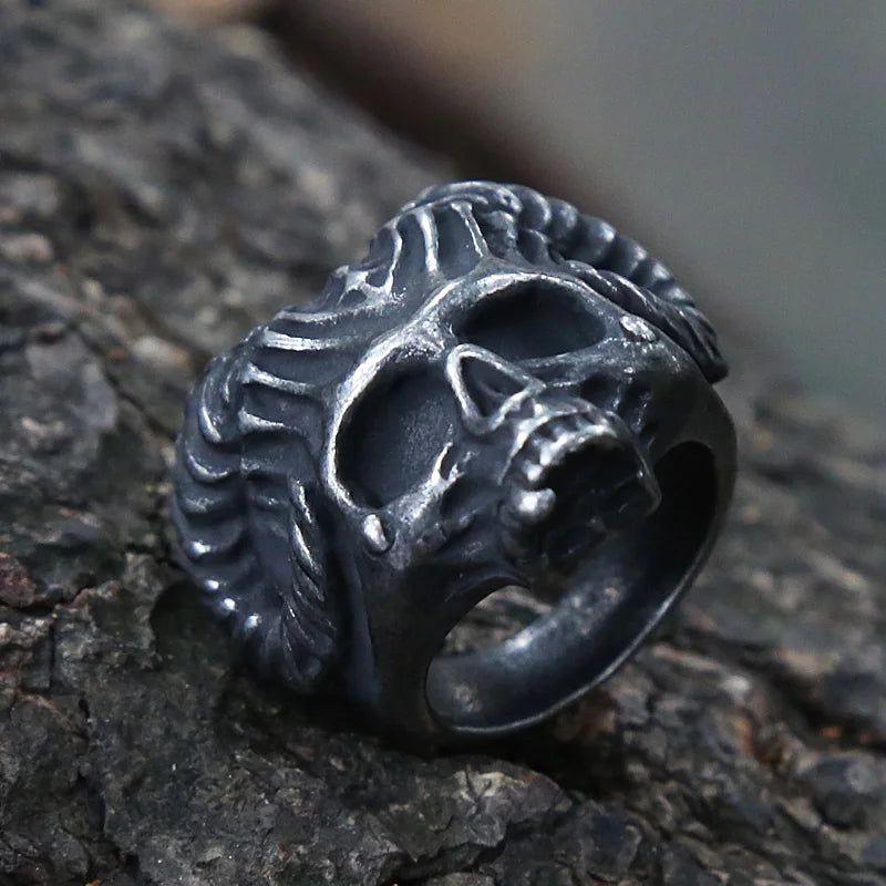 Punk-Inspired Goat Head Skull Ring for Men in 316L Stainless Steel - Biker Jewelry Gift