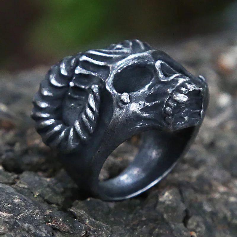 Punk-Inspired Goat Head Skull Ring for Men in 316L Stainless Steel - Biker Jewelry Gift