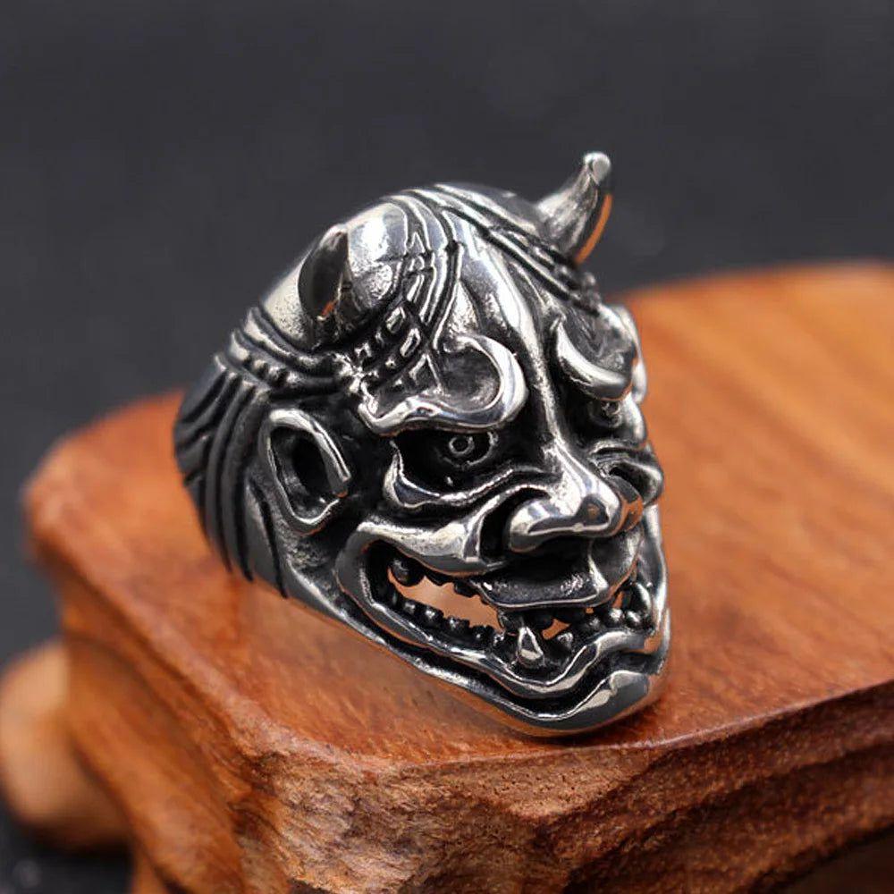 Punk-Inspired Stainless Steel Bull Head Skull Ring for Men - Gothic Fashion Jewelry