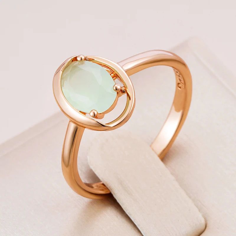 Refined Vintage 585 Rose Gold Oval Green Natural Zircon Ring