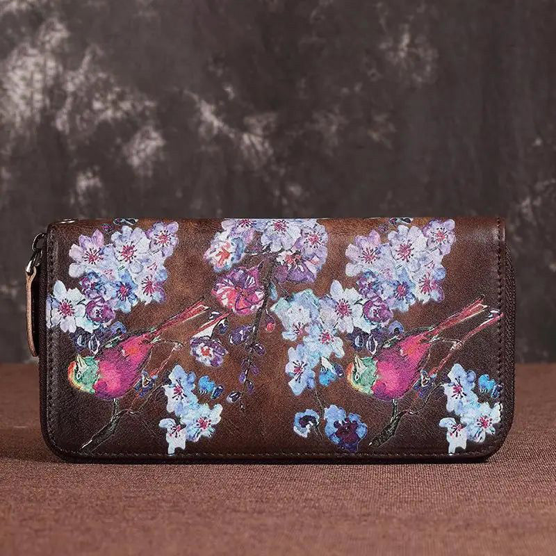 Retro-Inspired Genuine Leather Long Wallet for Women - Stylish Printed Design with Multiple Compartments