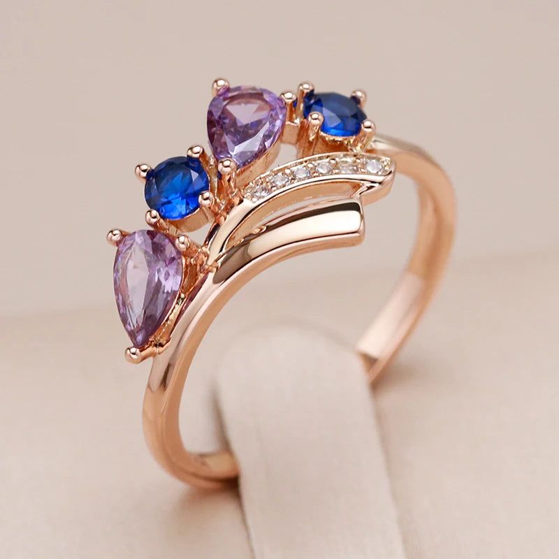 Rose Gold Elegance: Vintage Cocktail Ring with Natural Zircon Crystals